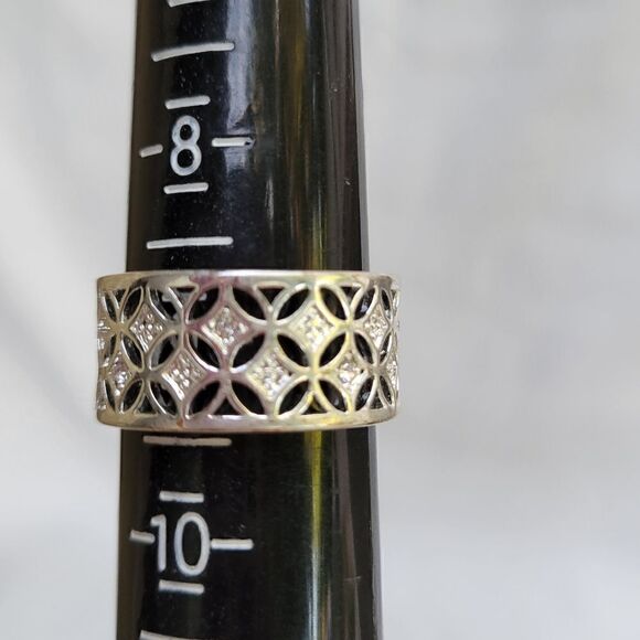 Silver tone band ring - Picture 3 of 5